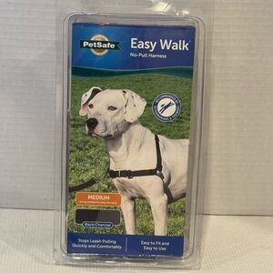 NEW PetSafe Easy Walk No-Pull Dog Harness Medium Front Clip Black Charcoal